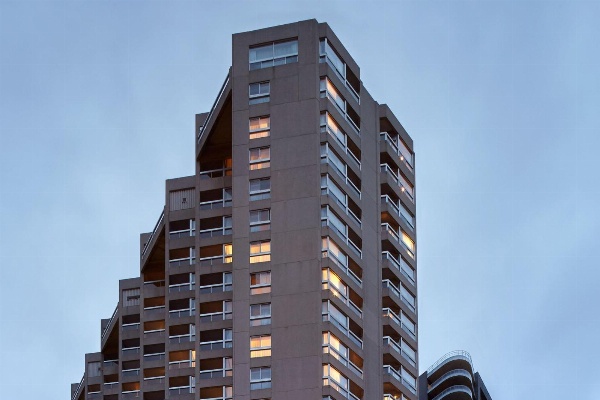 Delta Hotels by Marriott Montreal image 2